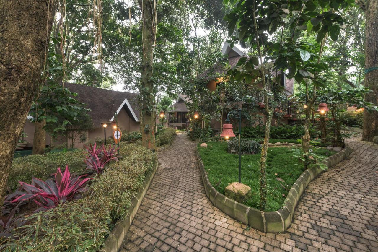 Club Mahindra Thekkady Hotel Exterior foto