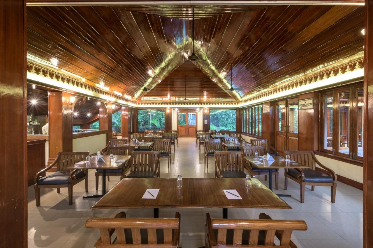 Club Mahindra Thekkady Hotel Exterior foto