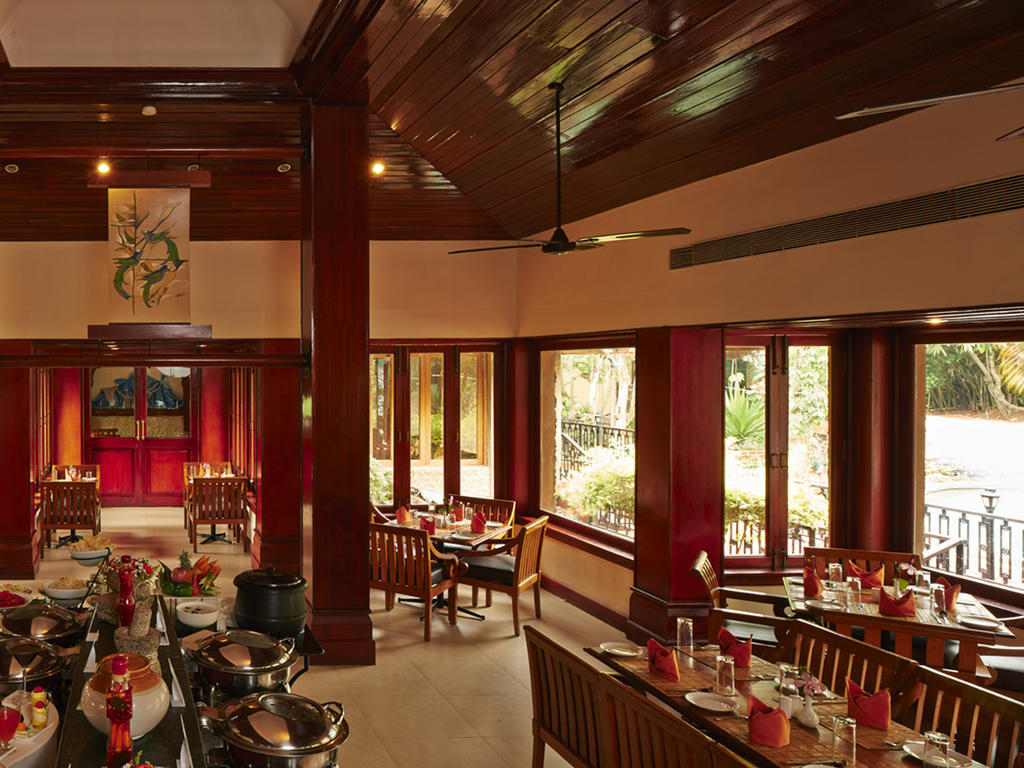 Club Mahindra Thekkady Hotel Exterior foto