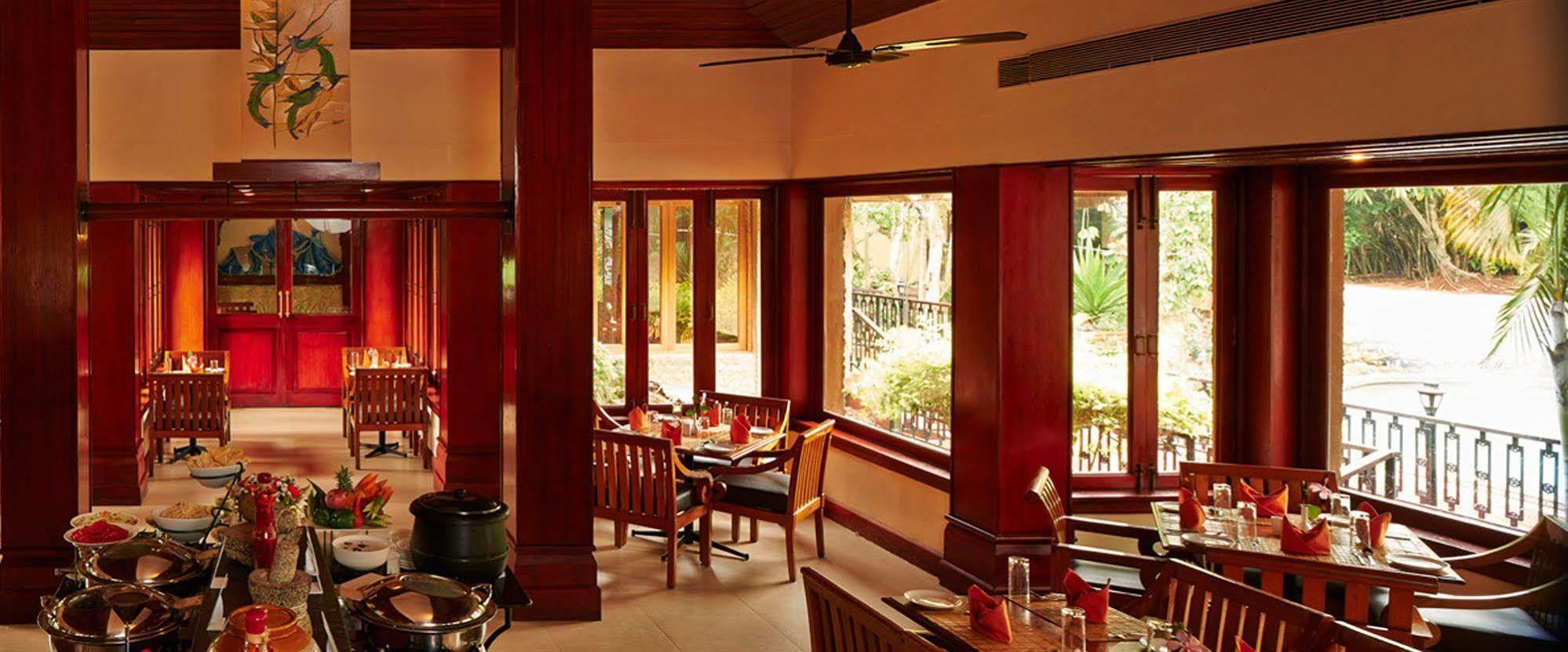 Club Mahindra Thekkady Hotel Exterior foto